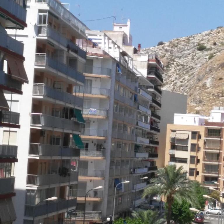 Cullera Beach by Zagal Apartments - Three-Bedroom Apartment - 17