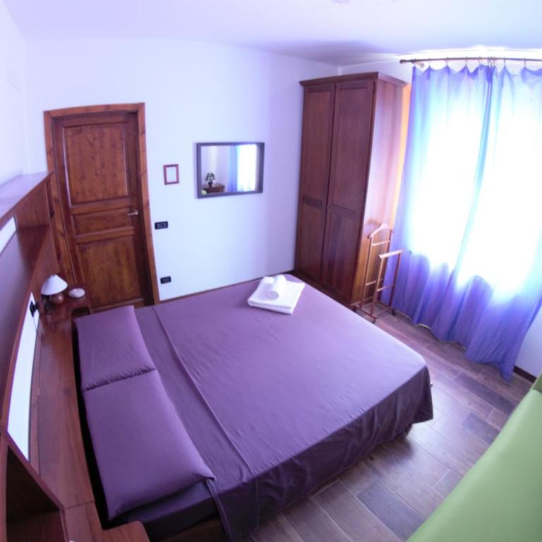 B&B Selvarossa - Camera Matrimoniale Standard con Bagno in Comune - 15