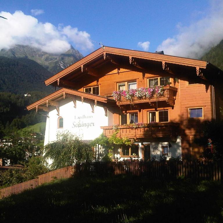Landhaus Seiringer Apartments - Apartment mit 2 Schlafzimmern und Bergblick - 1
