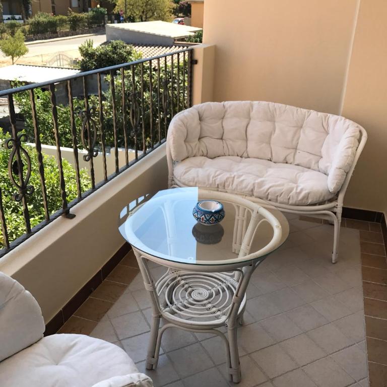 Safran - Camera Matrimoniale con Balcone - 12