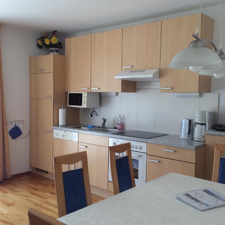 Appartementhaus Evelyn - Apartment mit 2 Schlafzimmern und Terrasse - 12