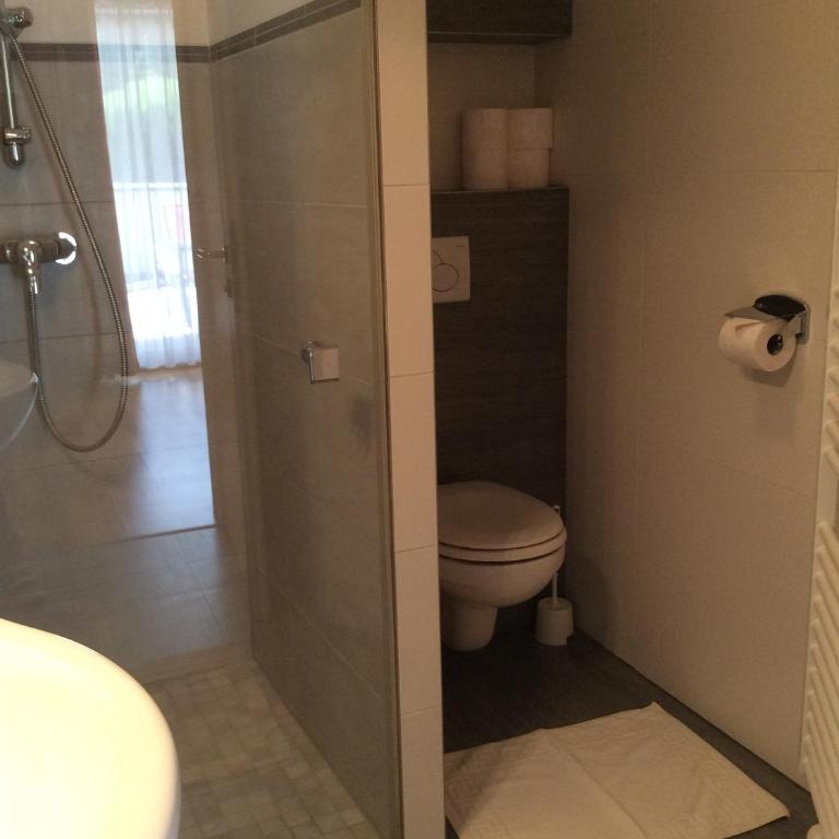 Appartementhaus Evelyn - Apartment mit 2 Schlafzimmern und Terrasse - 4