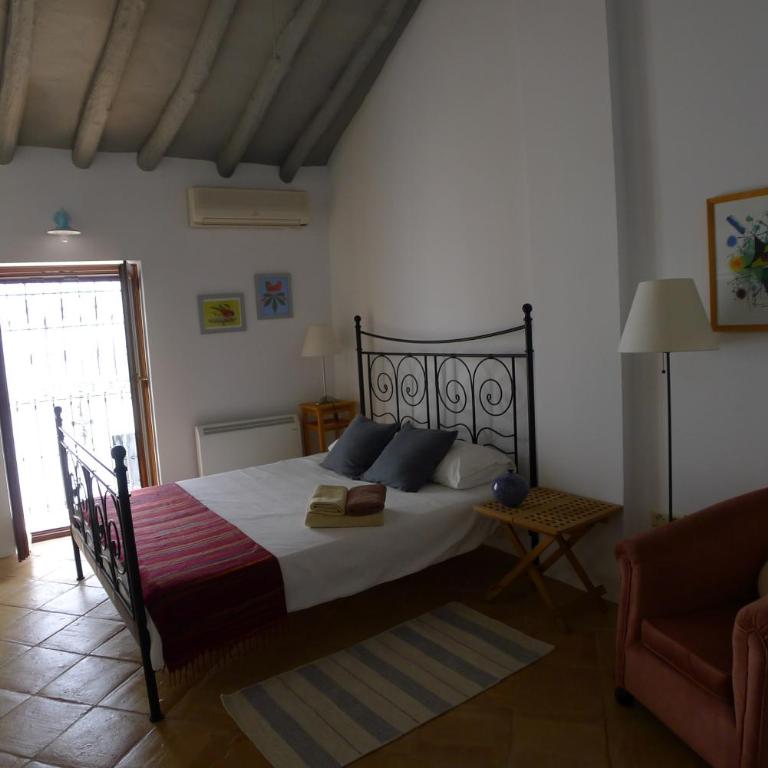 Salvatierra Guest House - Habitación Doble Deluxe con balcón - 4