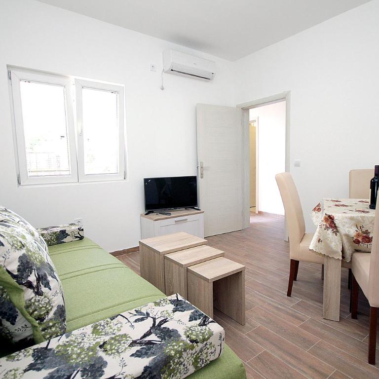Apartments Centar Sutomore - Apartment - 3