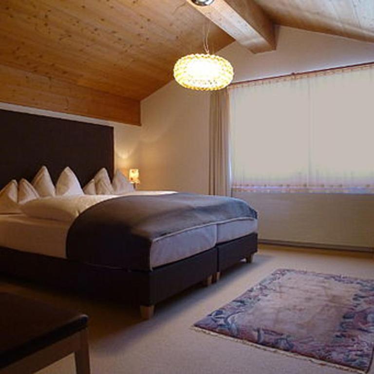 Hotel Mohnenfluh - Familienzimmer mit Balkon - 2