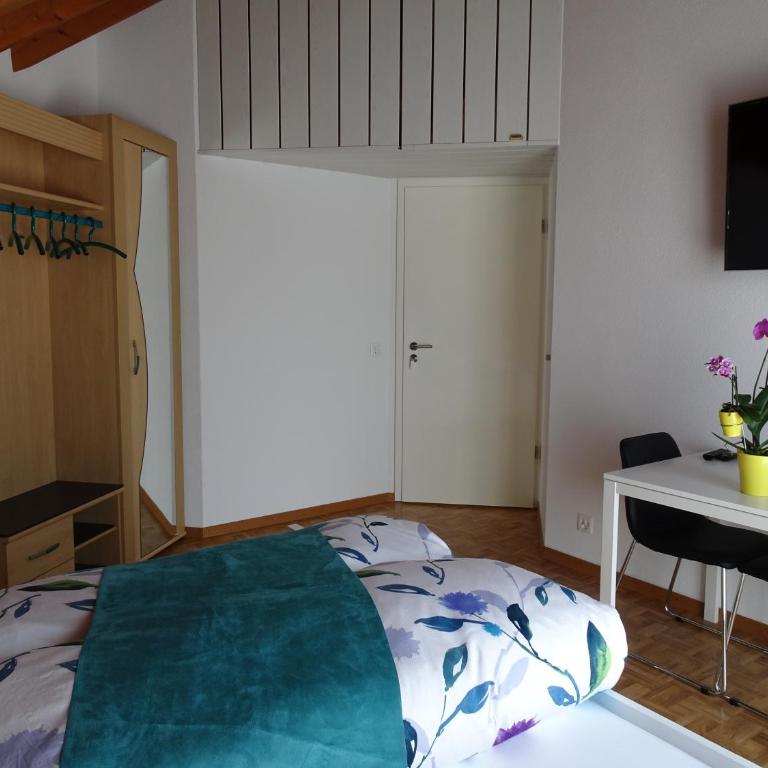 B & B Hartenfels 73 - Doppelzimmer mit eigenem externen Bad - 3