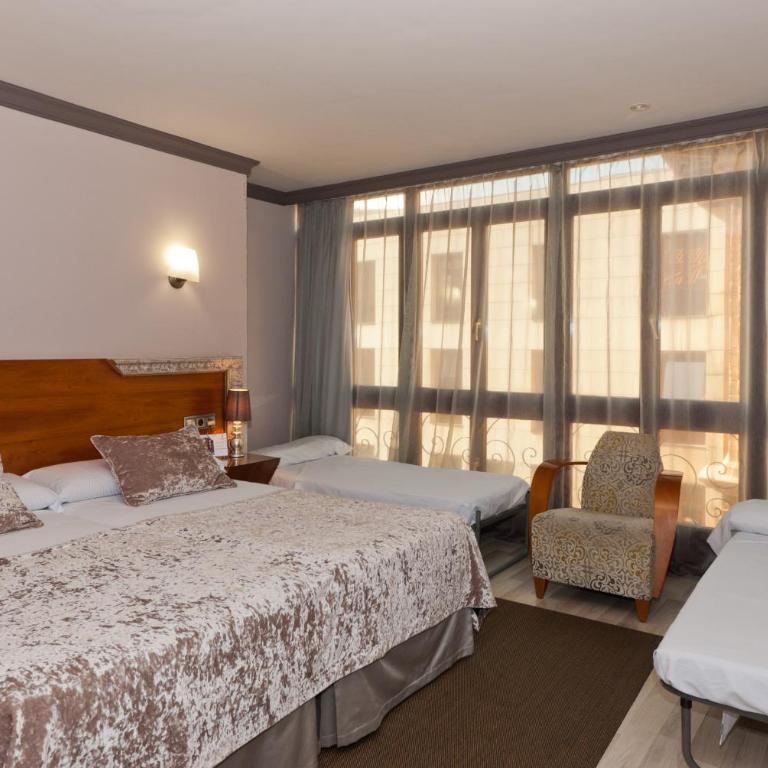 Hotel Vetusta - Habitación Triple - 6