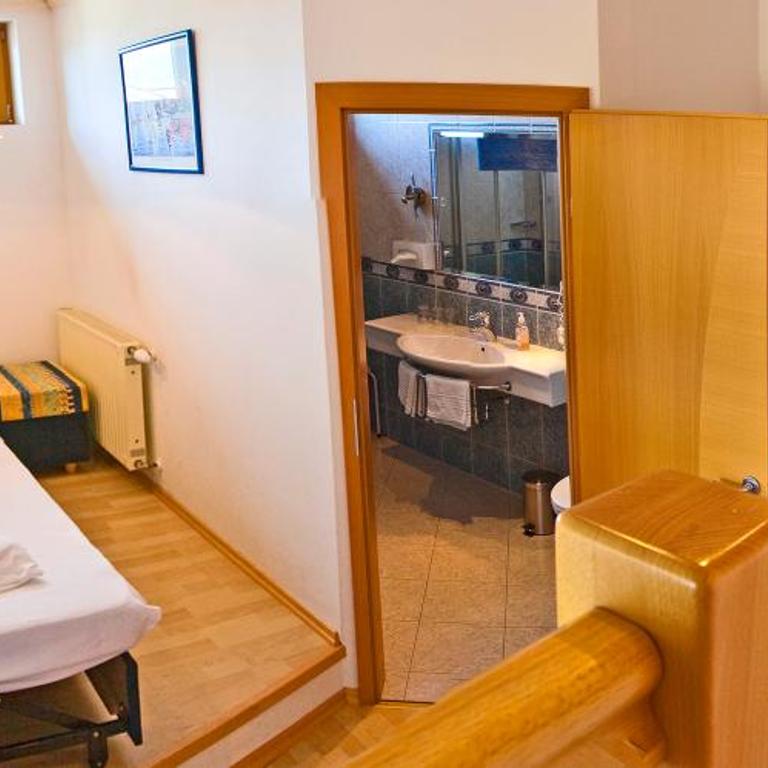 Hotel Garni Tannenhof - One-Bedroom Apartment with Balcony - 10