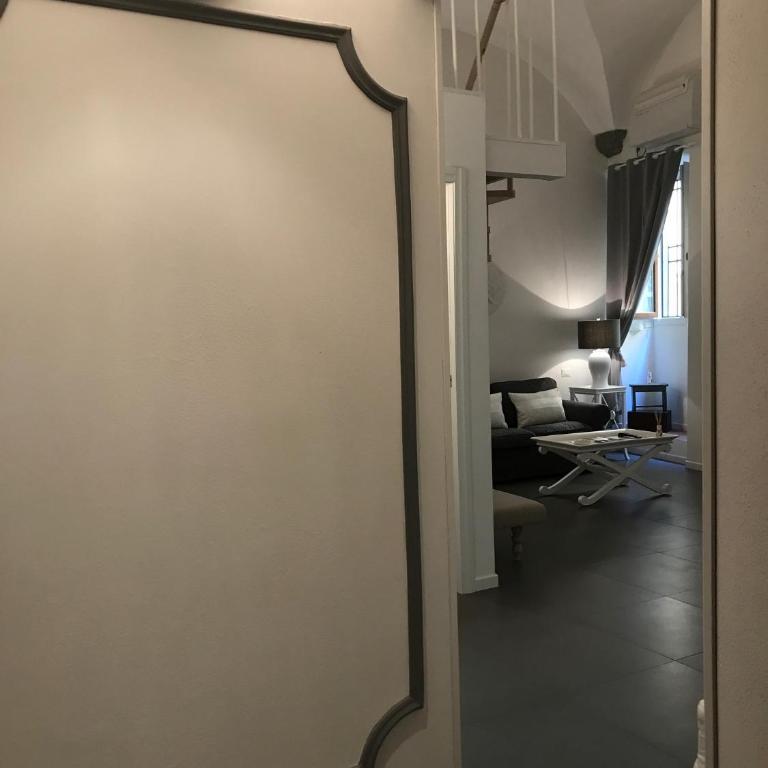 La Casa Bianca - Apartment - Split Level - 17