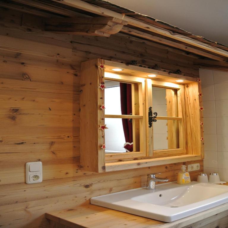 Pension und Apartment Edelweiß - Chambre Double avec Balcon - 12