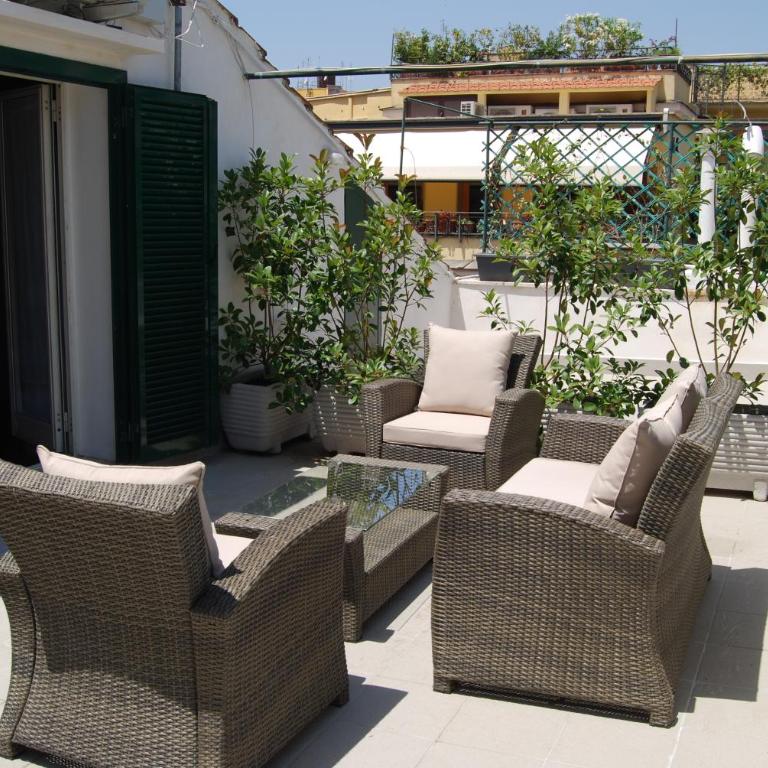 Imperia Suite - Ampia Camera Matrimoniale con Terrazza - 8