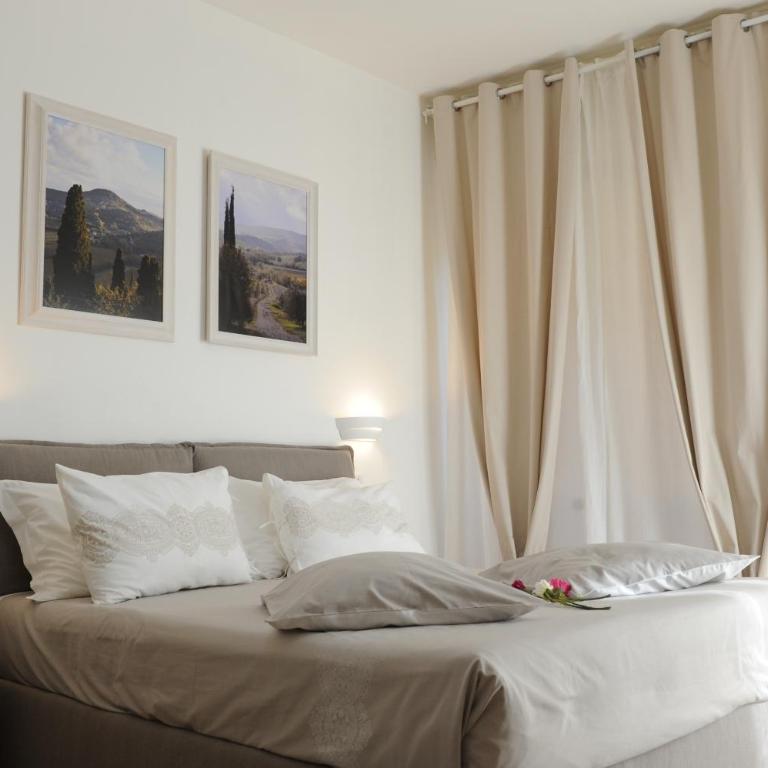 Piccolo Borgo Antico - Appartamento Superior con Balcone - 26