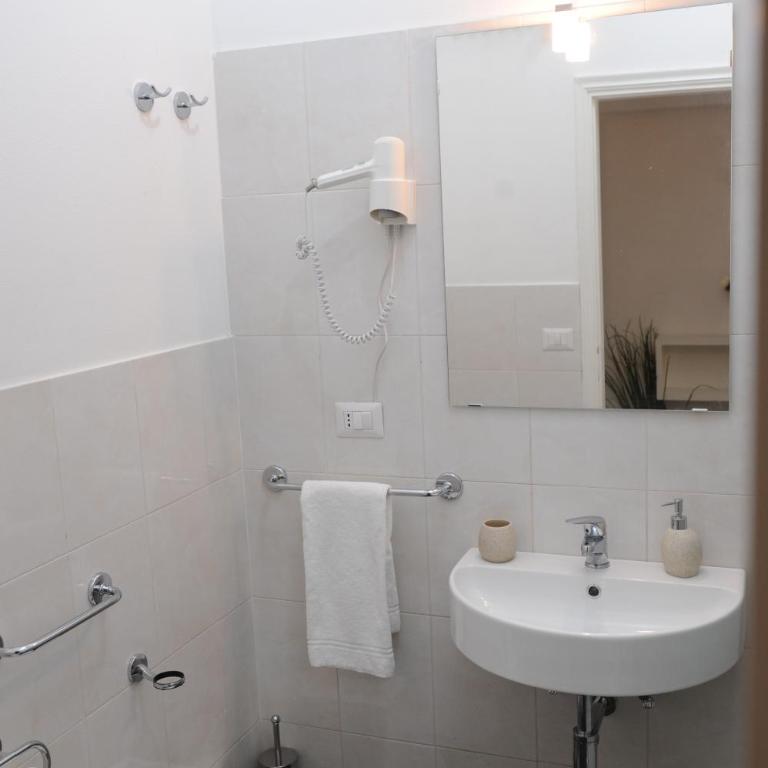 Piccolo Borgo Antico - Appartamento Superior con Balcone - 30