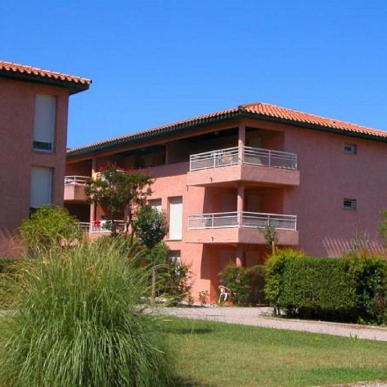 Gîte classé 3 étoiles dans résidence standing avec - Piscine Clim Parking Wifi Prêt Vélos - Ménage et linge non inclus - Apartment with Terrace - 6