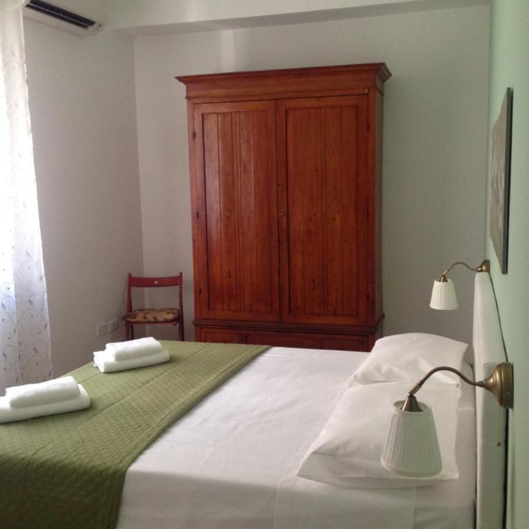 Le Terrazze di Pirandello - King Room with Private Bathroom - 3