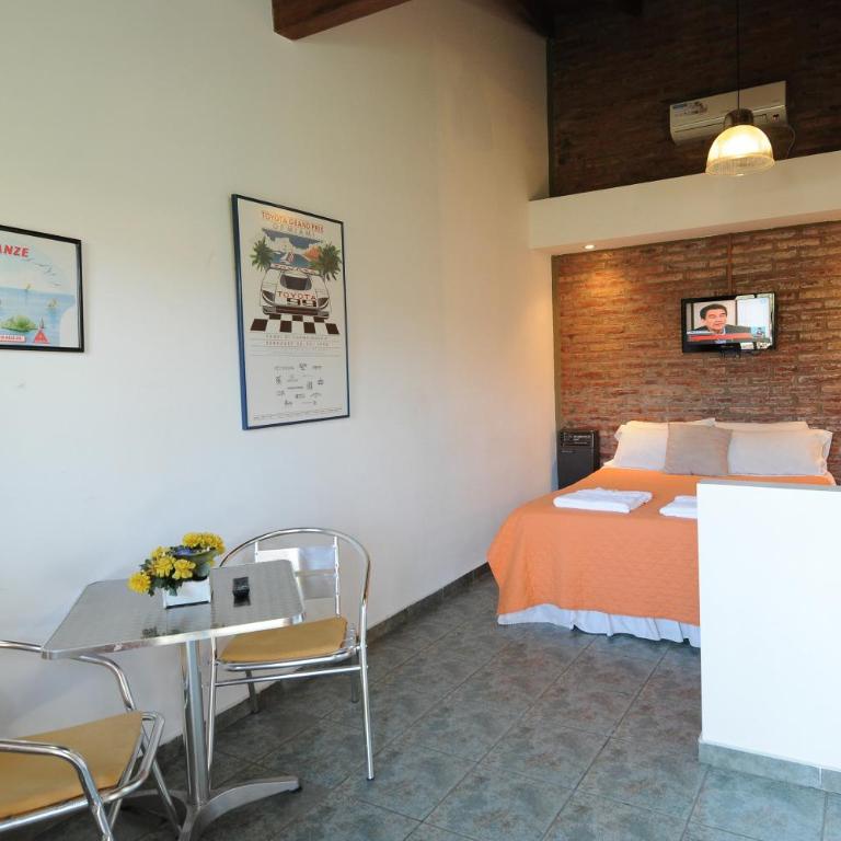 Tinajas del Lago Bungalows Apart - Estudio con vistas al jardín - 12