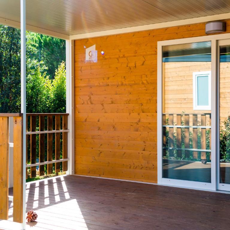 Camping Lacona Pineta - Chalet Superior - 3