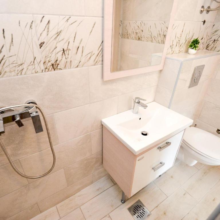 Guesthouse Grotta Di Nicola - Double Room with Sea View - 17