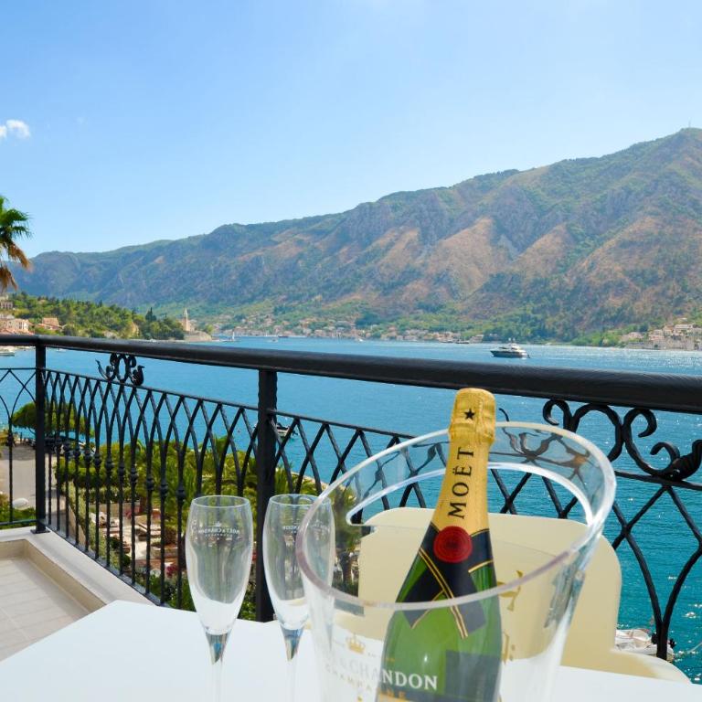 Guesthouse Grotta Di Nicola - Deluxe Double Room with Sea View - 1