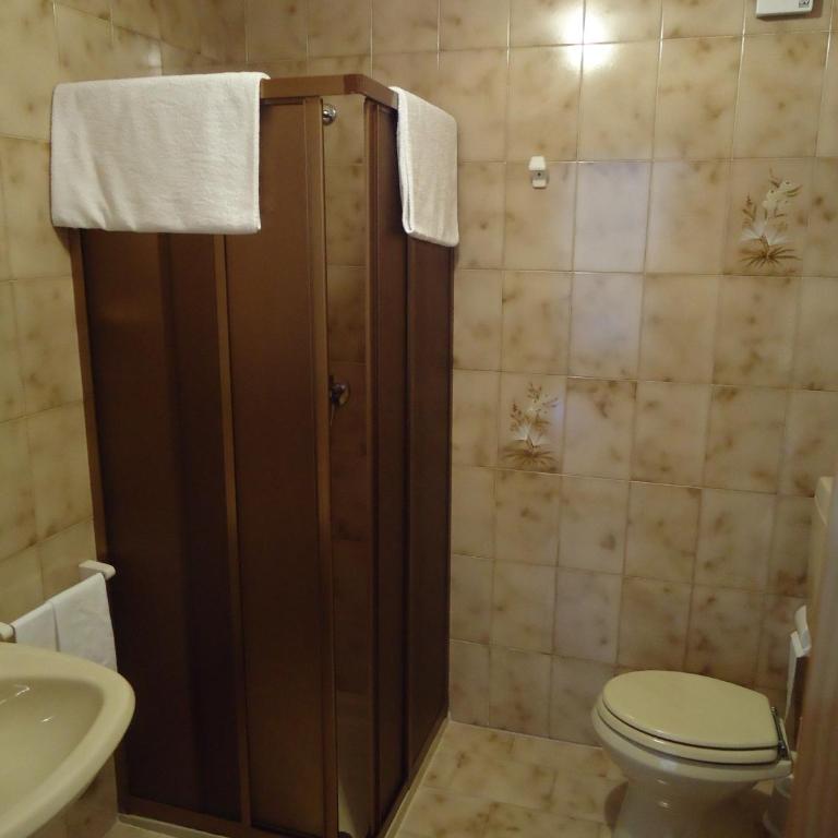 Hotel Pensione Dolomiti - Camera Matrimoniale/Doppia con Letti Singoli - 4