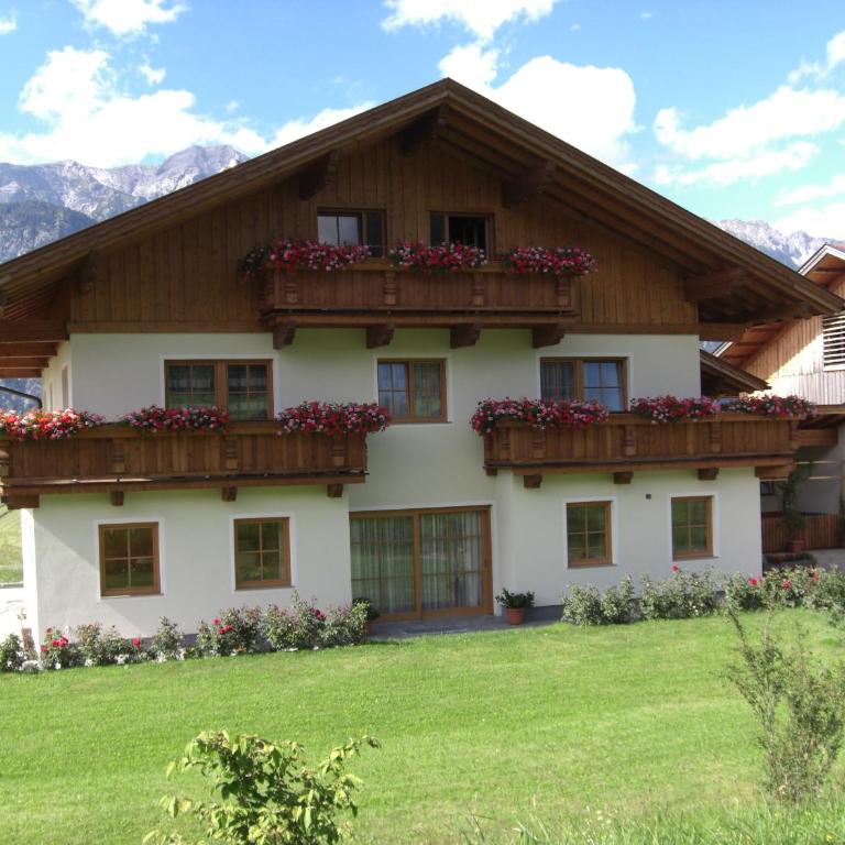 Ferienwohnung Prader - Apartment mit 2 Schlafzimmern und Balkon - 1