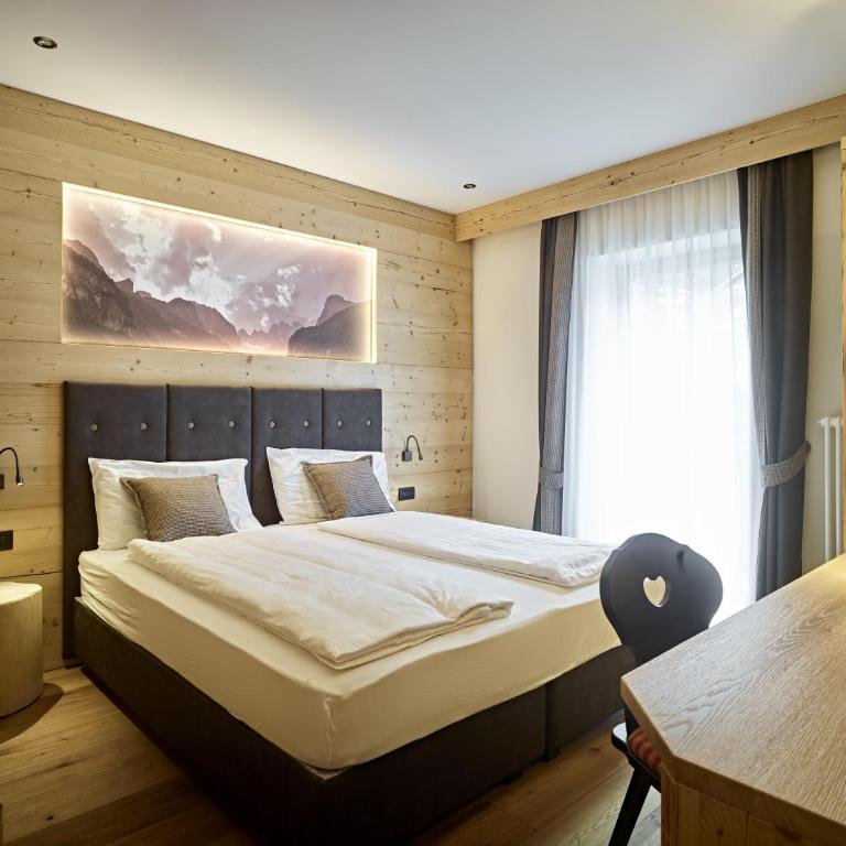 Hotel Belvedere Srl - Superior Family Room with Balcony - 7