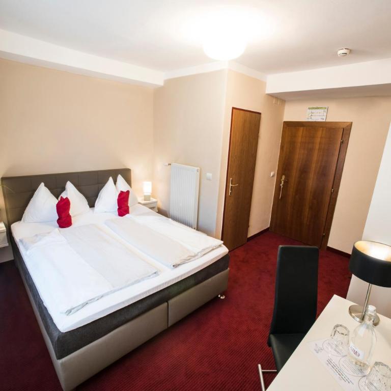 Stadthotel Kramer - Doppelzimmer - 8