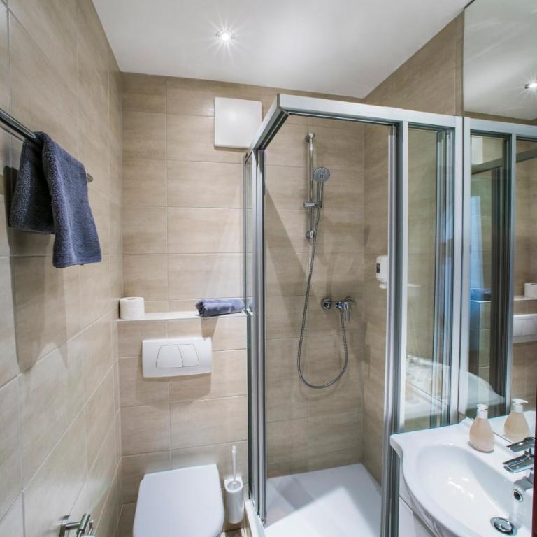 Stadthotel Kramer - Doppelzimmer - 3