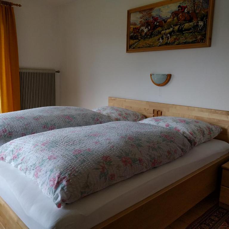 Maurachbauer - Doppel-/Zweibettzimmer mit Gemeinschaftsbad - 5