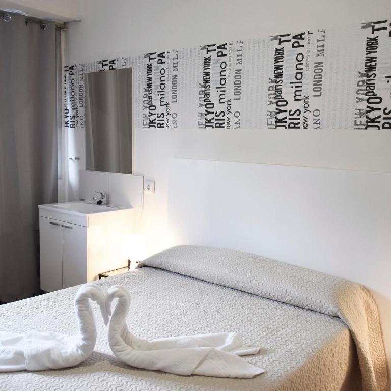 VALENCIA SUITS YOU Centro Histórico, Establecimiento Automatizado-Fast Auto Check in&Out, Solo para Adultos-Adults only - Double Room with Shared Bathroom - 12