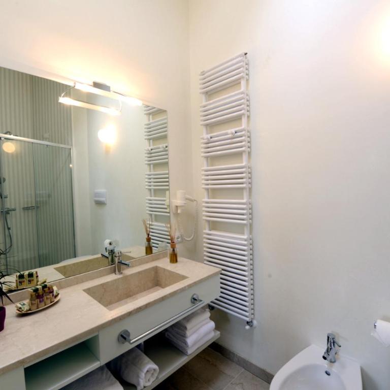 Aromi Piccolo Hotel - Camera Matrimoniale Comfort - 7
