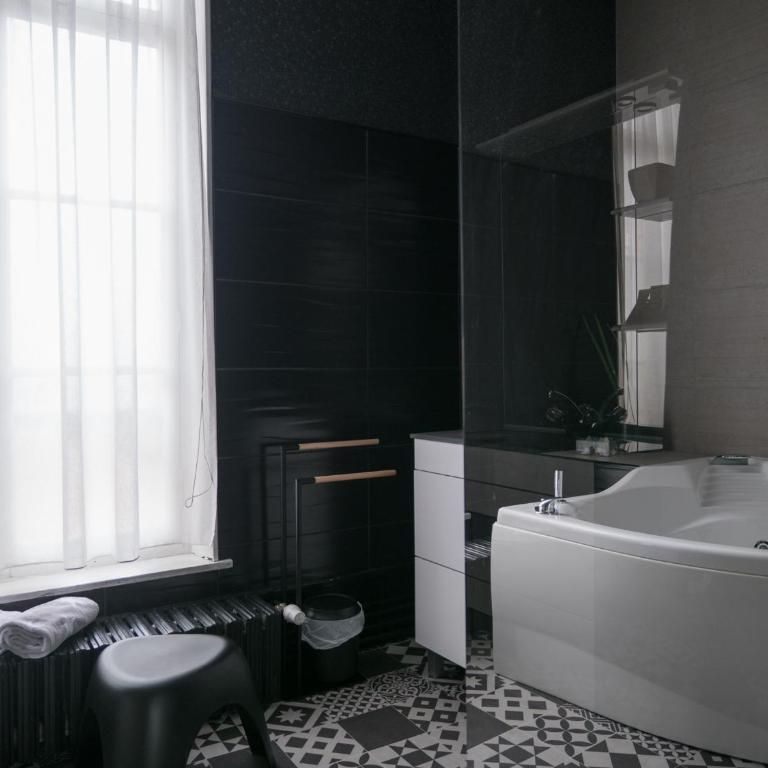 Une maison en ville Hypercentre - Spa - Suite mit 2 Schlafzimmern - 3