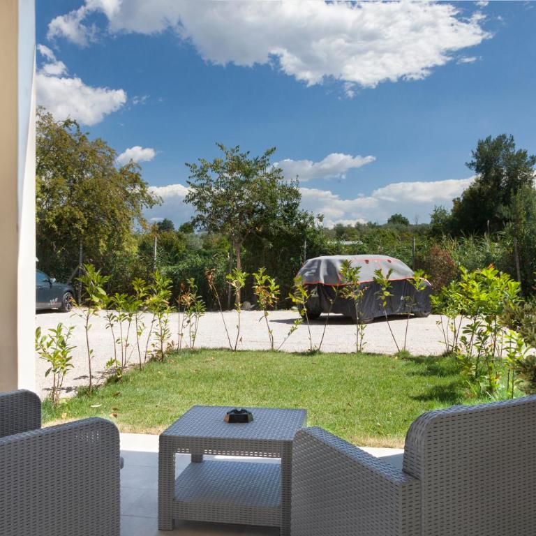 Hotel Bella Lazise - Camera Familiare con Giardino Privato - 6