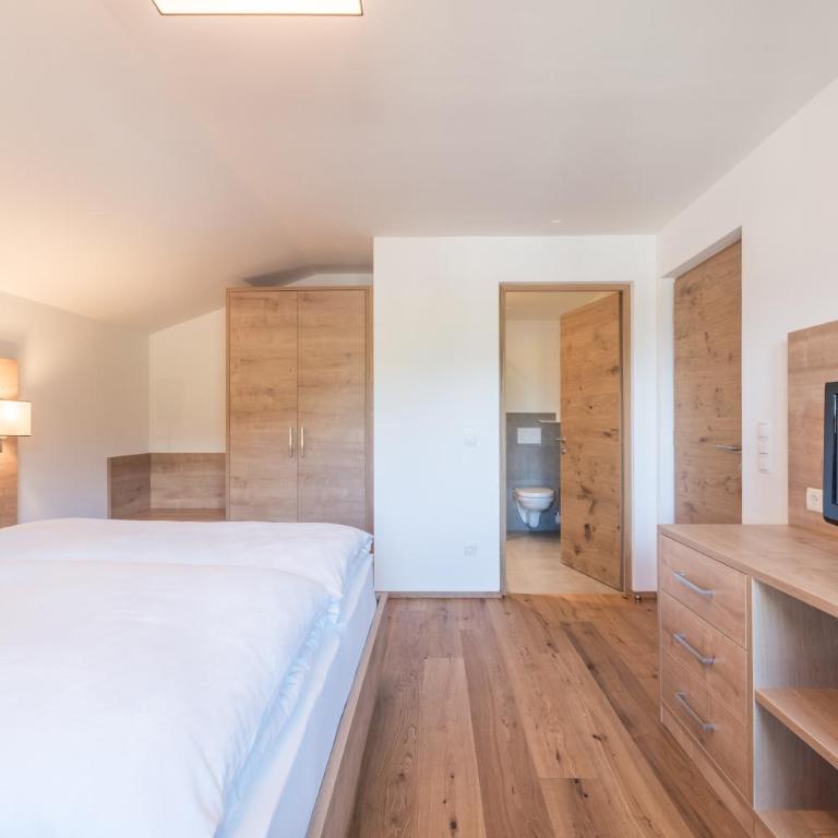 Aparthotel Panorama - Appartamento con 2 Camere da Letto e Balcone - 5