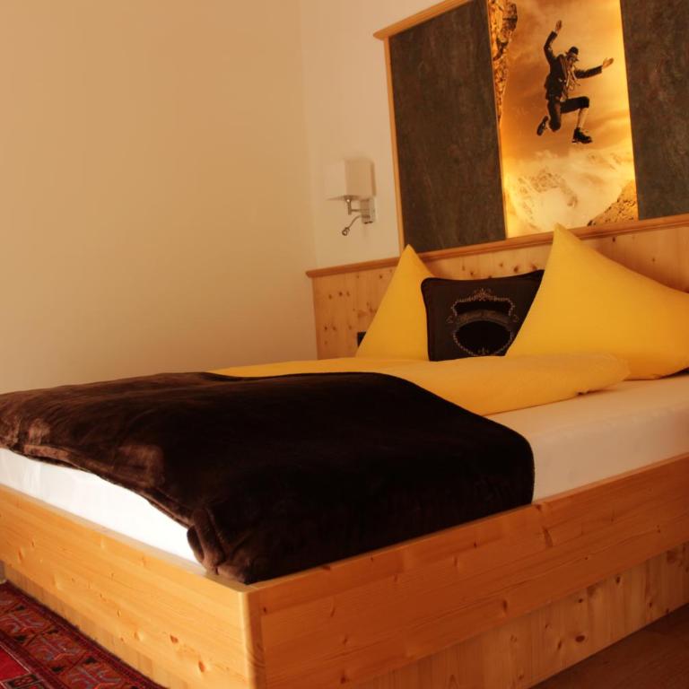 Haus Hintertux - Deluxe Doppel-/Zweibettzimmer mit Bergblick - 1