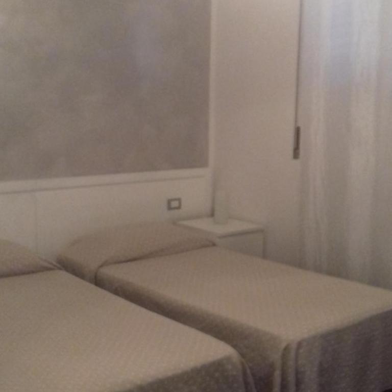 Gino's House - Twin Room with Bathroom - 4