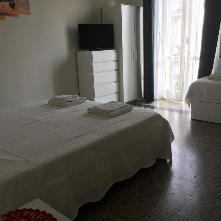 Aliante Turist House - Camera Tripla con Bagno Privato - 19
