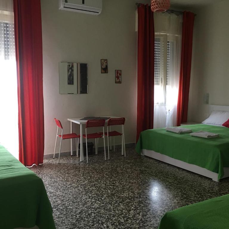Aliante Turist House - Camera Quadrupla con Bagno Privato - 23