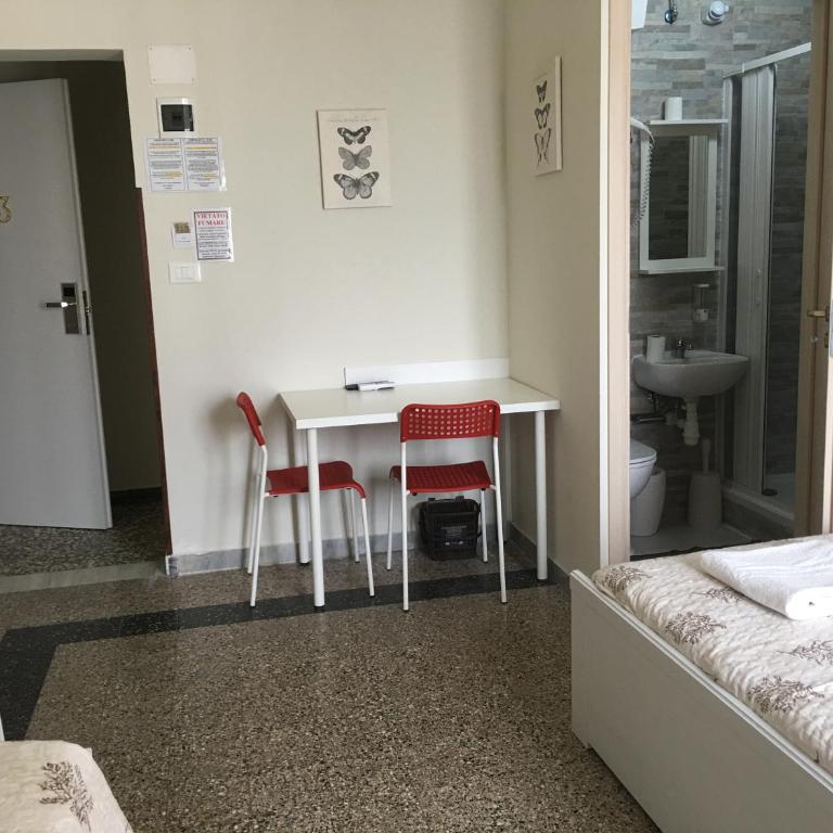 Aliante Turist House - Camera Tripla con Bagno Privato - 14