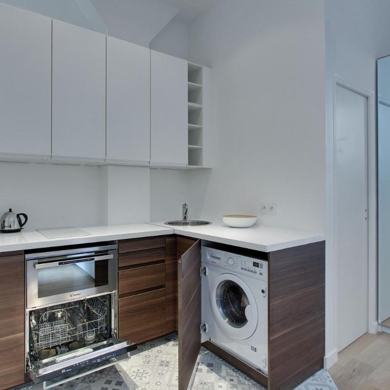 Pick a Flat's Apartment in Montmartre - Rue des Martyrs studio - Studio-Apartment - 11