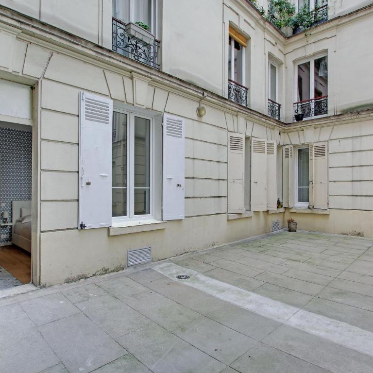 Pick a Flat's Apartment in Montmartre - Rue des Martyrs studio - Studio-Apartment - 15
