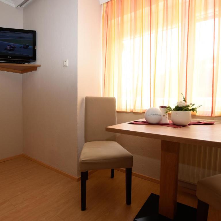Jennys Huamatl - Habitación Doble con balcón - 20