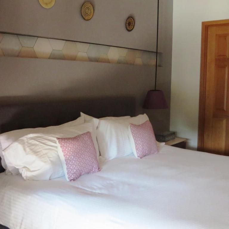 Casa Rosa Gran Hotel Boutique - Suite con cama extragrande y vistas - 9