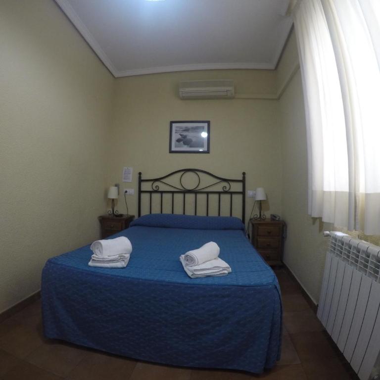 Hostal El Pilar - Double or Twin Room - 30