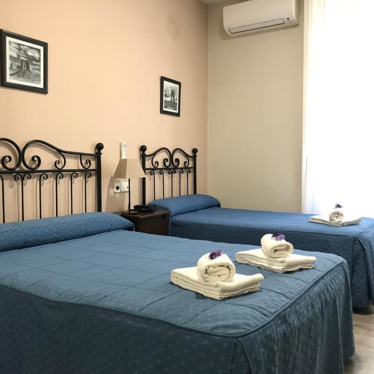 Hostal El Pilar - Double or Twin Room - 18