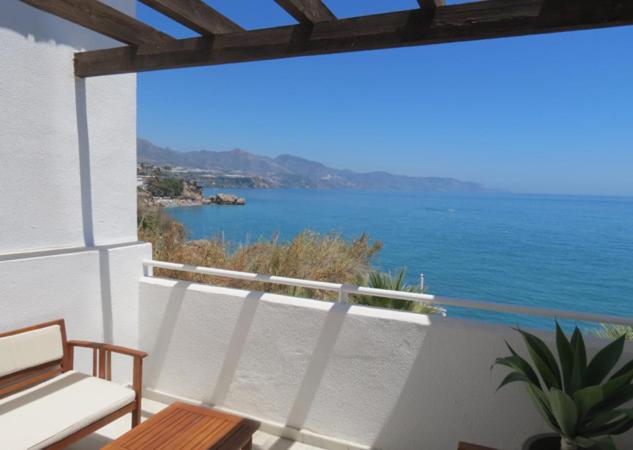 Fuentes de Nerja - Apartamento de 2 dormitorios con vistas al mar - 3