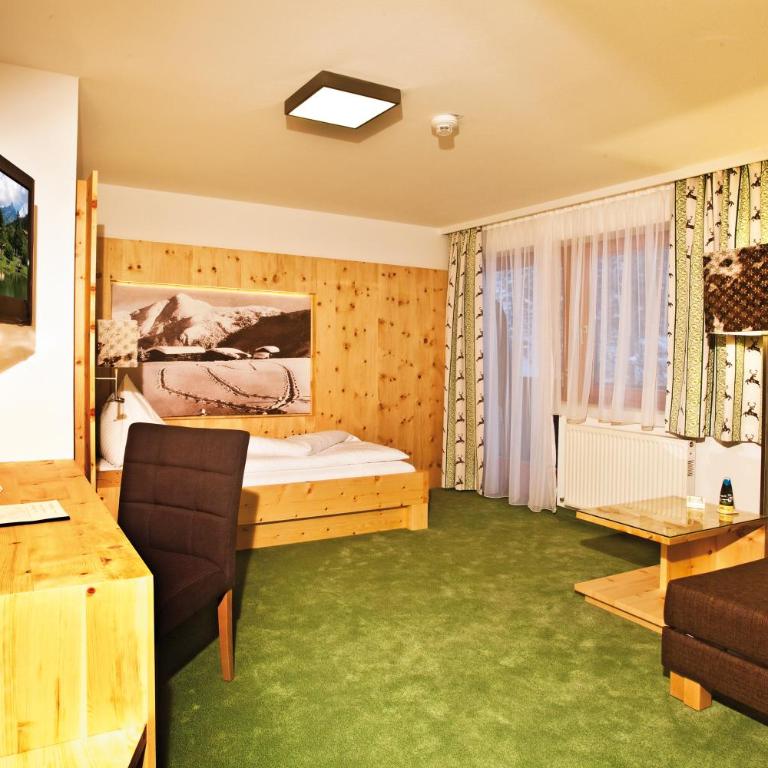 Landhotel Alpenhof Filzmoos - Einzelzimmer mit Balkon - 2