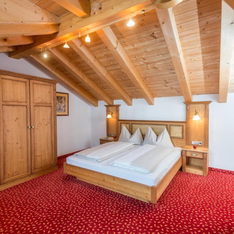 Hotel Almschlössl & Schrotteralm - Ferienwohnung mit 3 Schlafzimmern, Balkon und Panoramablick - 7