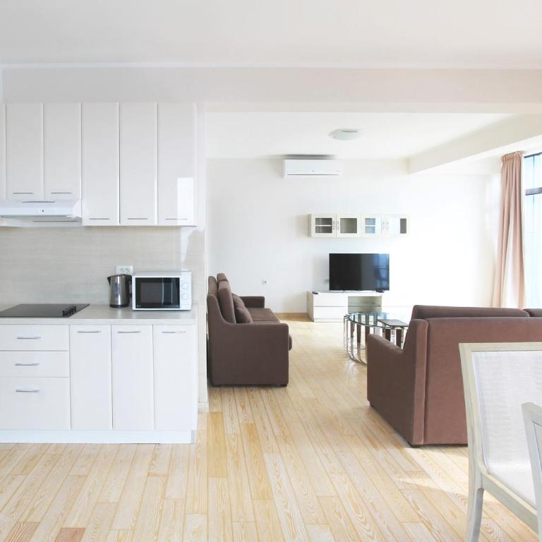 Apartments Aqua - Apartman s 3 Spavaće Sobe, Balkonom i Pogledom na More - 6