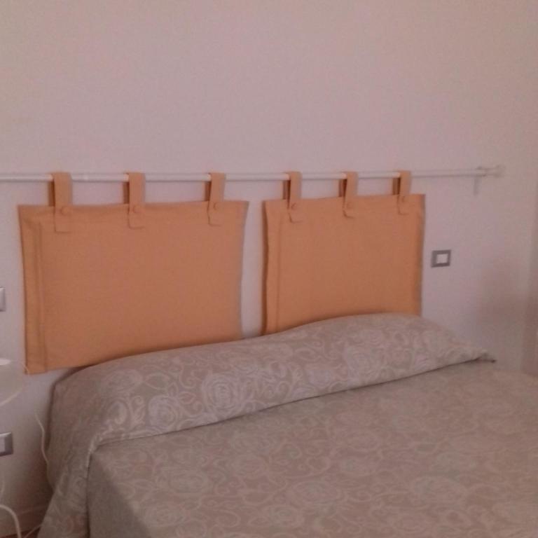 Gino's House - Double Room with Private Bathroom - 2